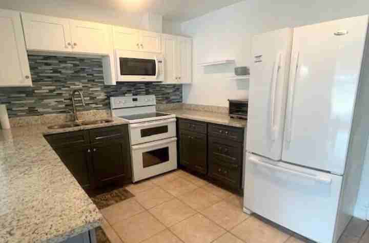 2713 Silver Lake Dr #1 - Photo 7 of 13