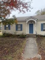 featured image of 208 Newton St #1