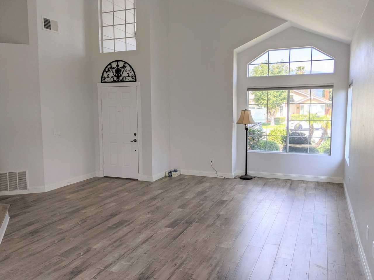 15073 Cornflower Ct - Photo 7 of 27