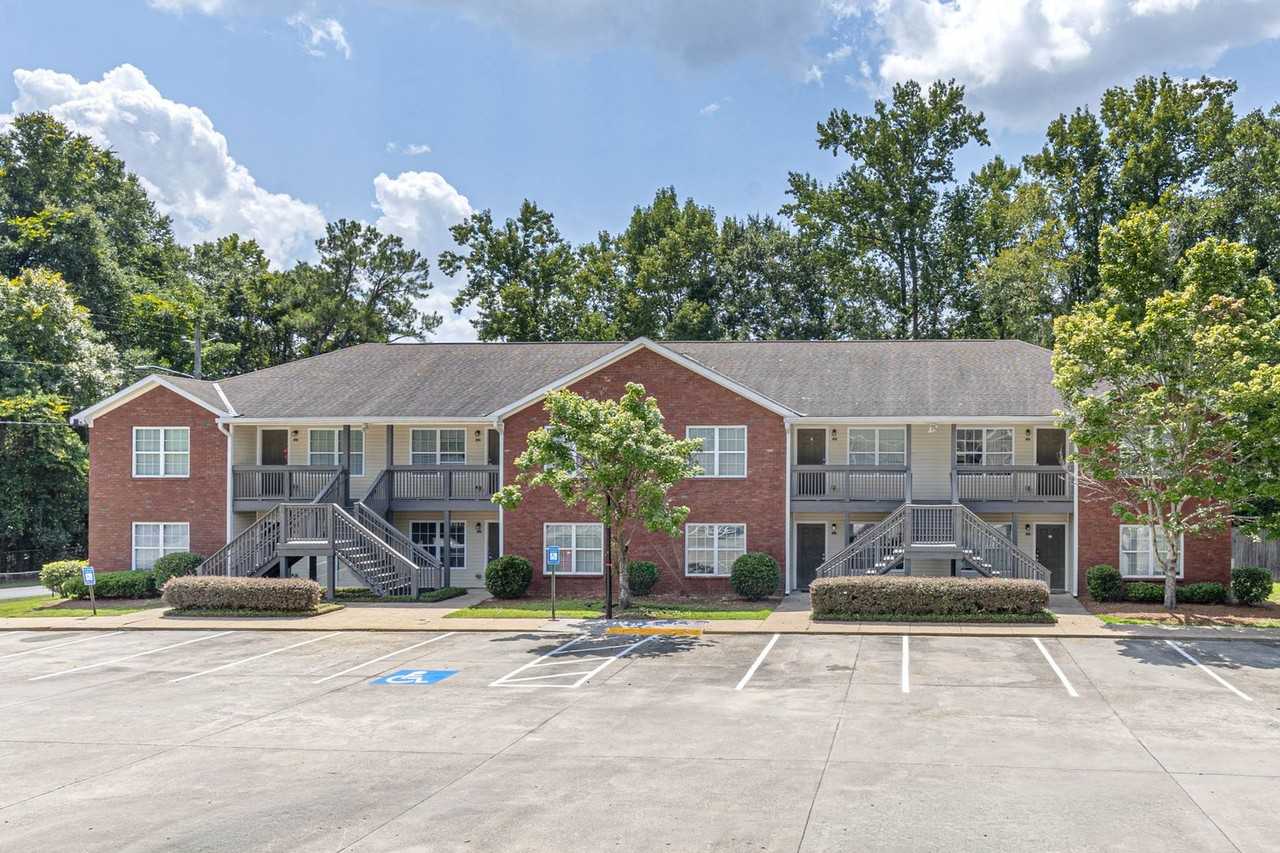 6231 Crystal Dr Apt 5c #C5 - Photo 3 of 25