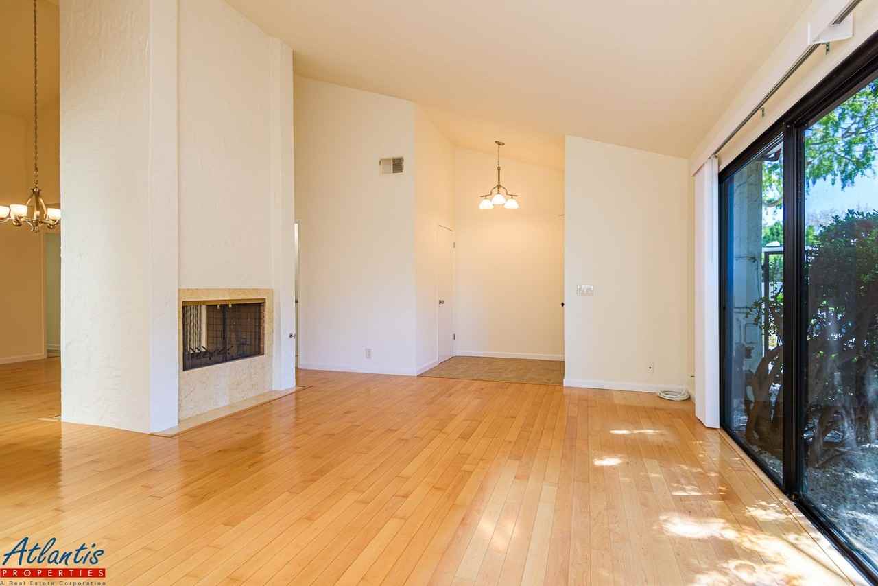 4015 Villa Vis - Photo 3 of 22