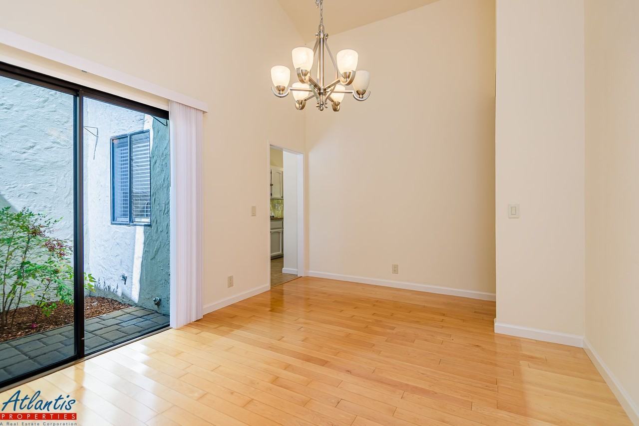 4015 Villa Vis - Photo 4 of 22