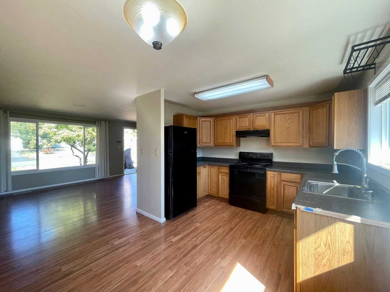 3906 176th Pl Sw - Photo 5 of 21