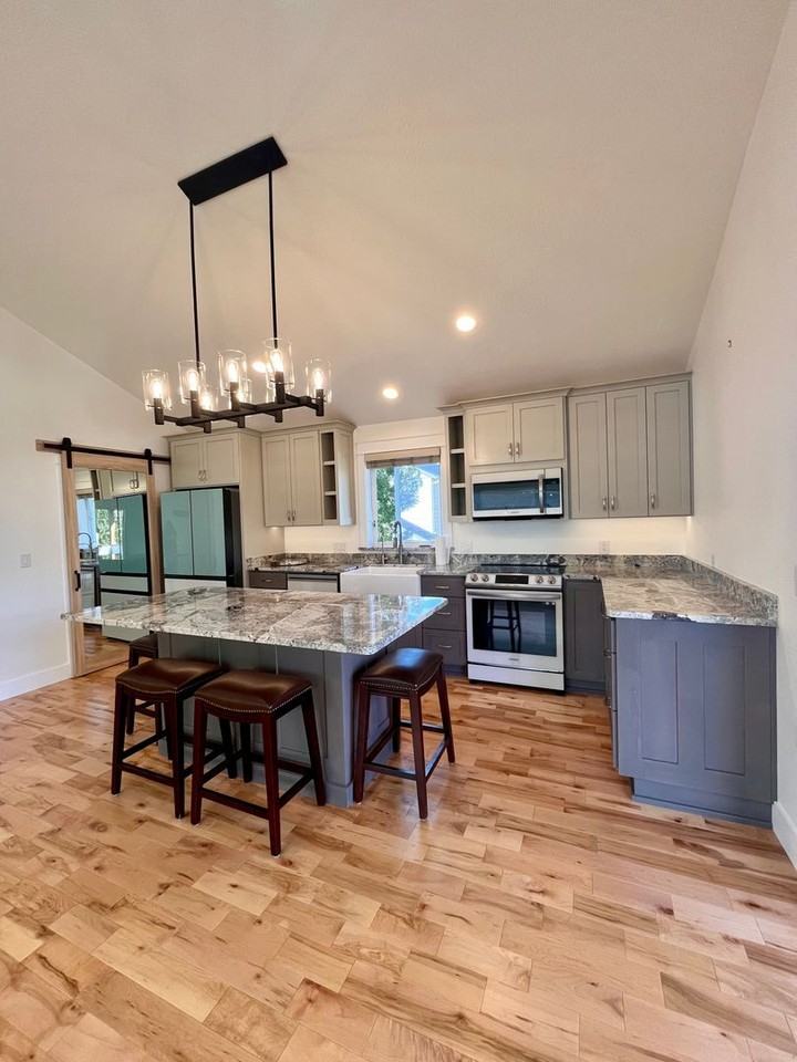 1184 Rutherford Dr #A - Photo 4 of 16