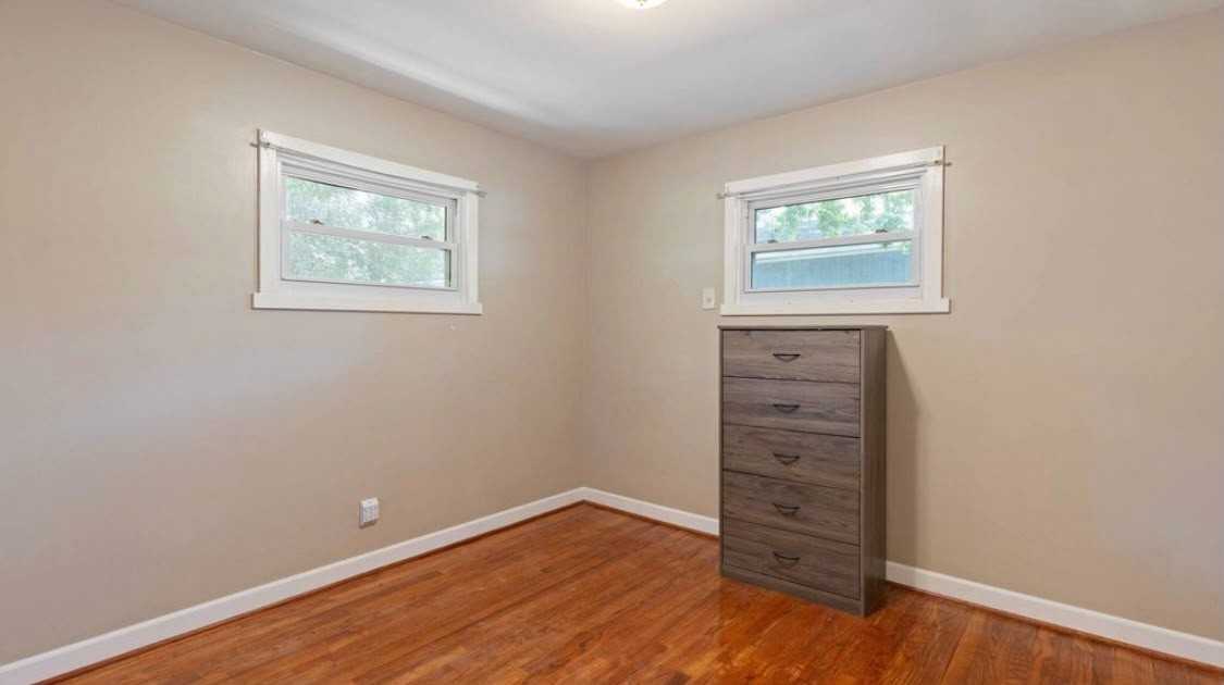 4321 Yates Drive - Photo 4 of 18