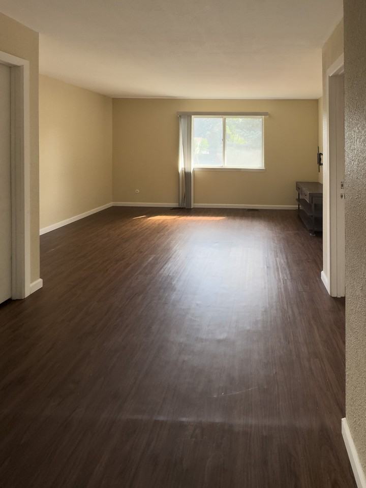 65 Yank Way #1 - Photo 3 of 33