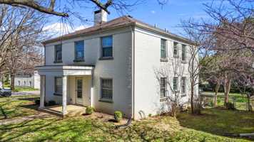 featured image of 440 Henry Clay Blvd