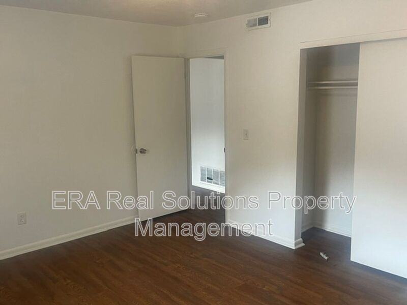 844 Moon Rd - Photo 3 of 12