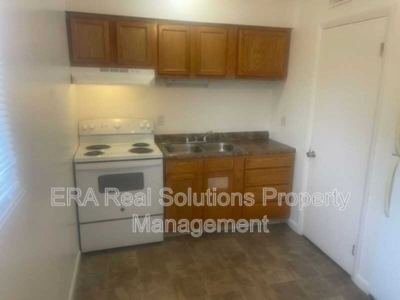 844 Moon Rd - Photo 4 of 12
