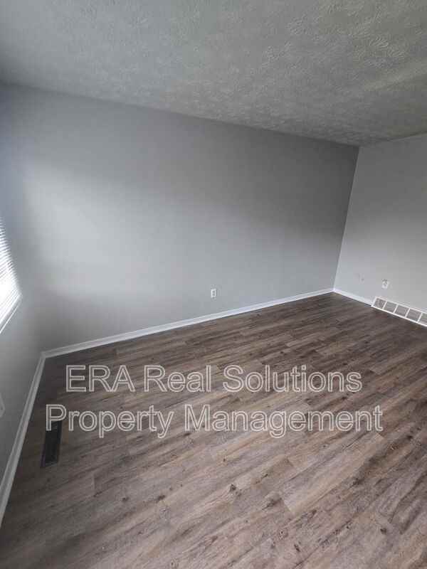 1709 Carstare Dr - Photo 6 of 18