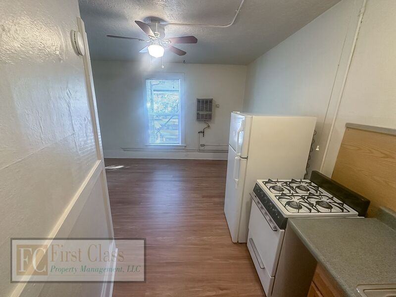 2708 Ne Sandy Blvd #4 - Photo 3 of 12