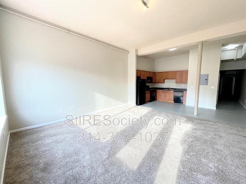 119 Blow St - Photo 3 of 9
