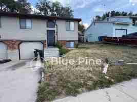featured image of 1222 Holman Ave