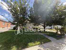 556 Warren Ave - Photo 1 of 1