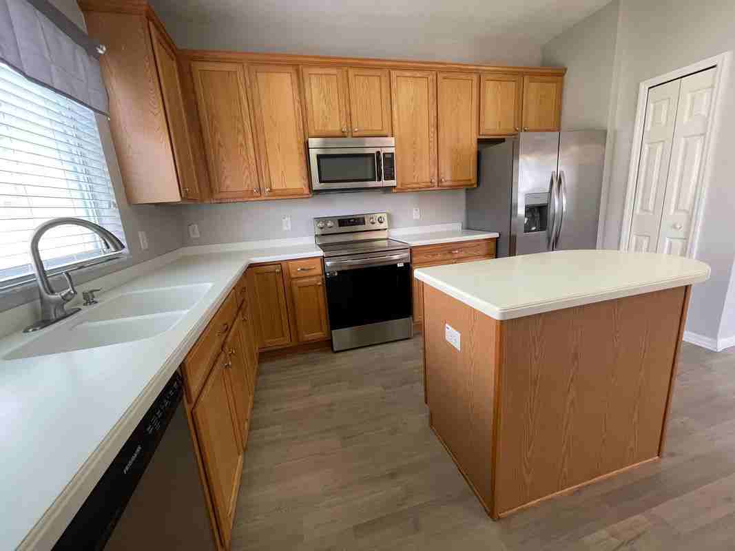 17535 Stinchar Dr - Photo 3 of 24