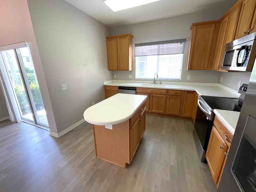 17535 Stinchar Dr - Photo 5 of 24