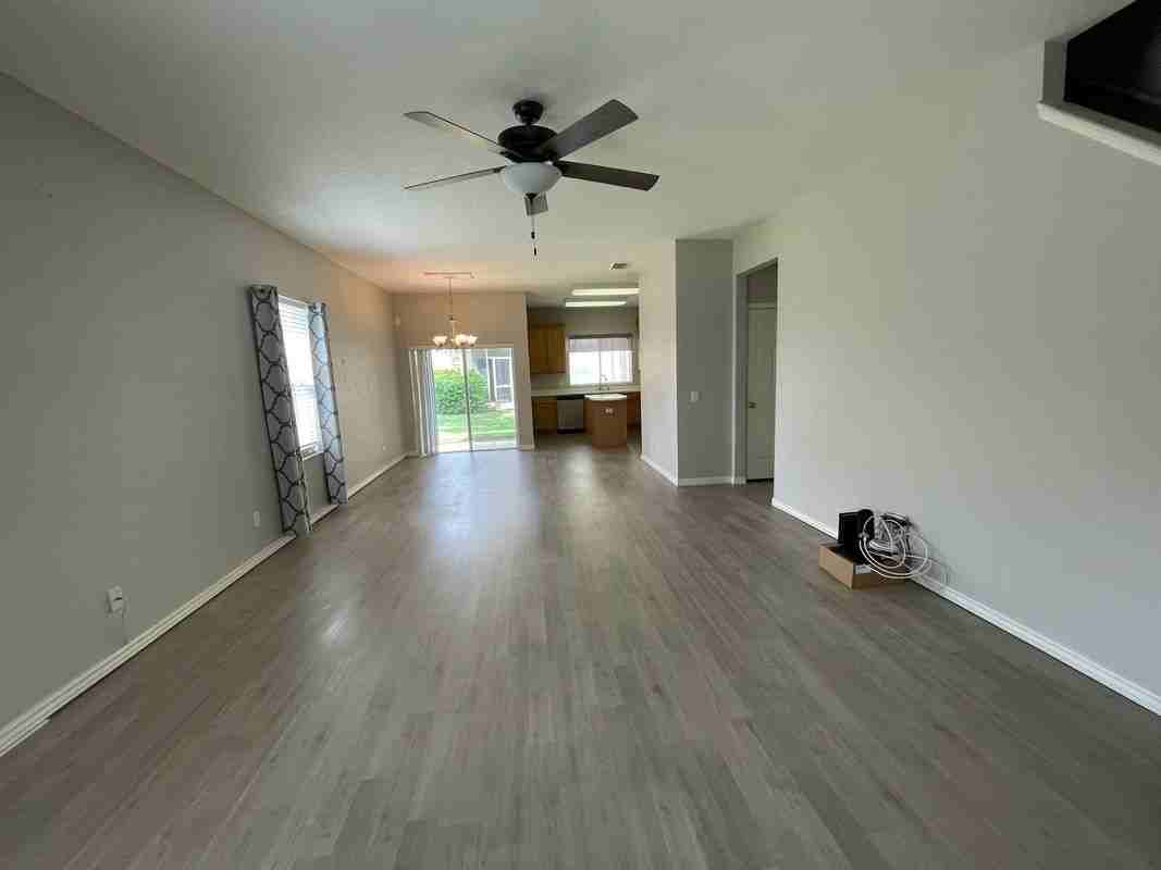 17535 Stinchar Dr - Photo 7 of 24