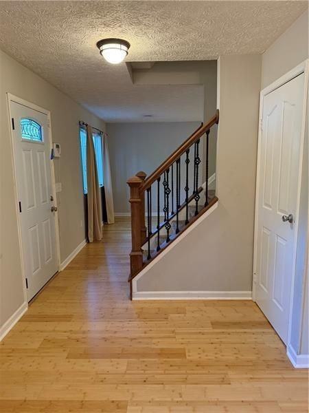 480 Roswell Farms Rd - Photo 3 of 23