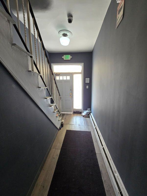 414 46th St ##1 - Photo 4 of 16