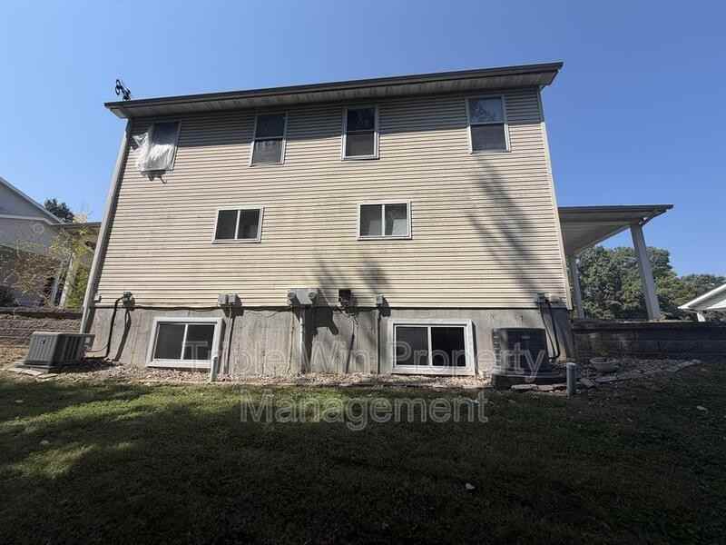 224 Diekamp Ln - Photo 5 of 37