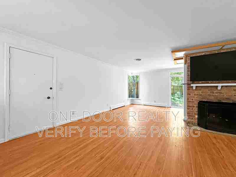 712 Powell St - Photo 4 of 31