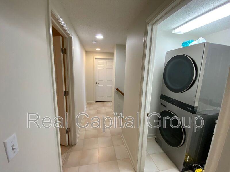 71 Berwick Ln - Photo 2 of 27