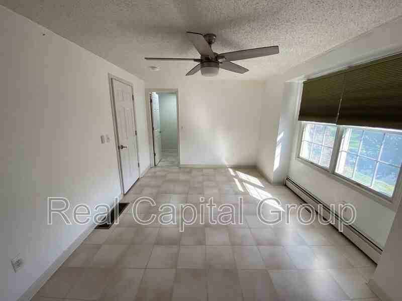 71 Berwick Ln - Photo 4 of 27
