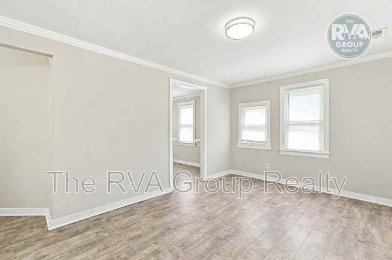 2212 E Nine Mile Rd - Photo 2 of 22