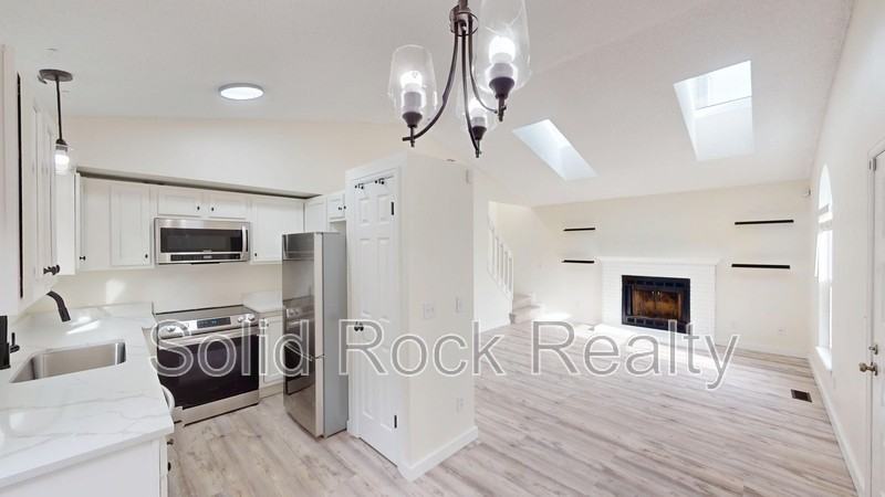 6620 Montarbor Dr - Photo 2 of 21