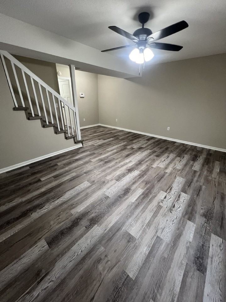 1430 Stratton Place Dr - Photo 7 of 14