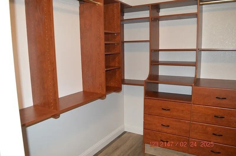 625 Berlin Way - Photo 6 of 43