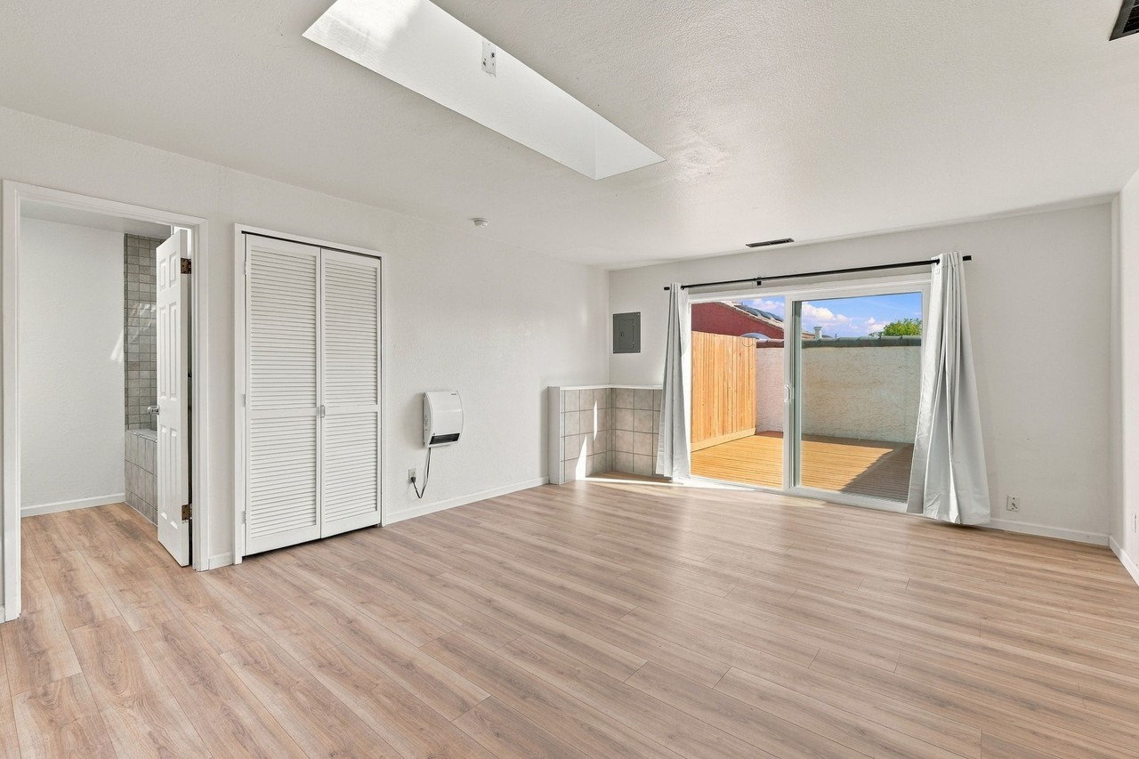249 Arroyo Seco - Photo 4 of 20