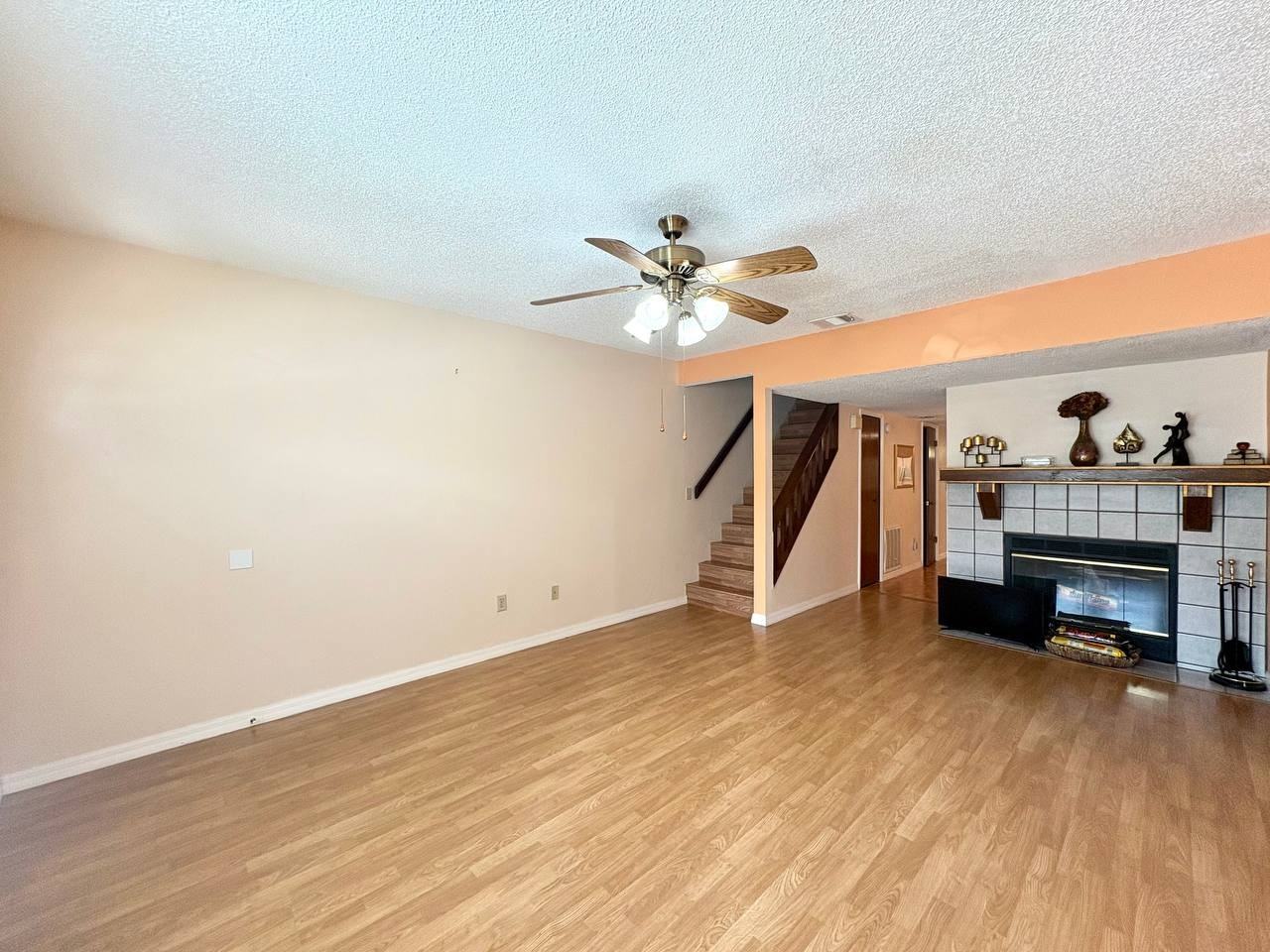 8724 Cobbler Pl - Photo 3 of 19