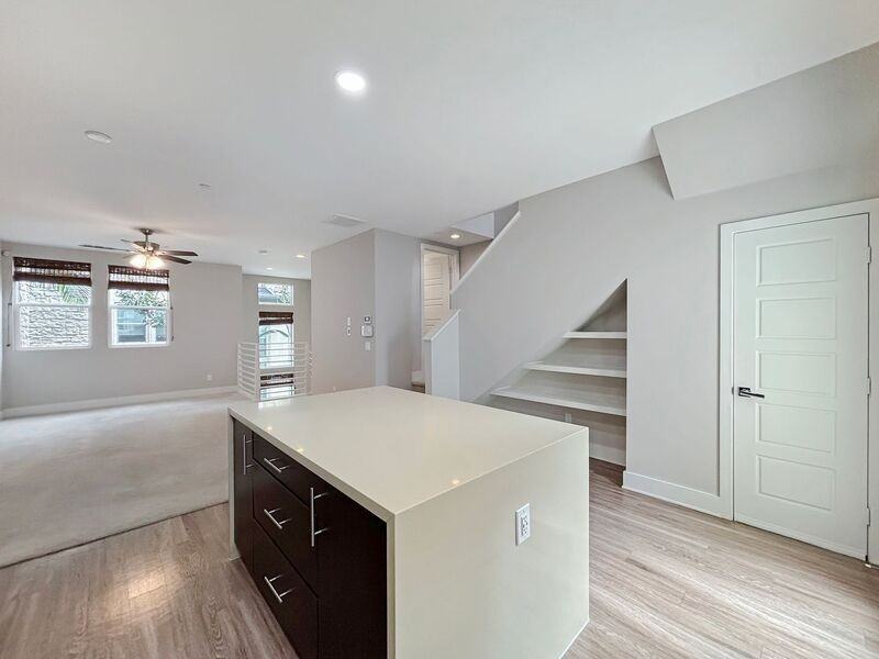 7911 Modern Oasis Dr - Photo 6 of 35