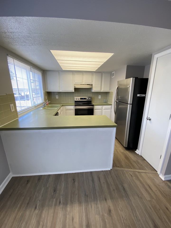 6241 E 127th St - Photo 6 of 19