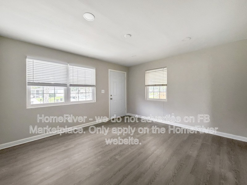 5508 Moret Dr E - Photo 6 of 23