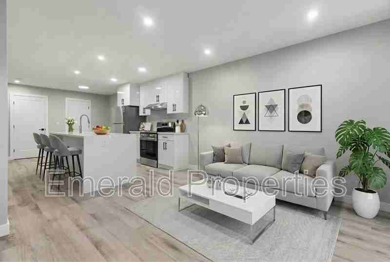 11720 110a Ave Nw - Photo 4 of 4