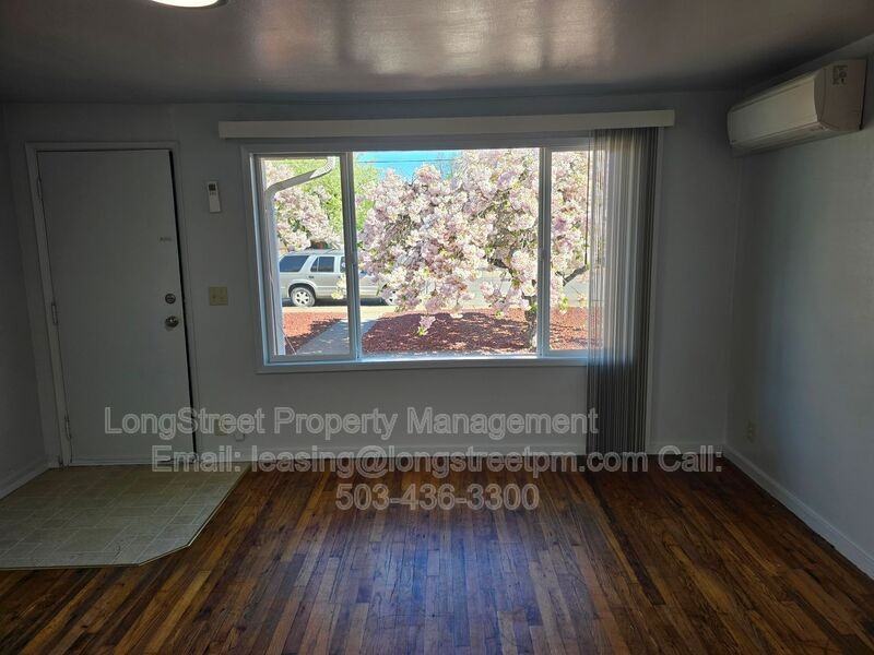 350 Se Lilly Ave #2 - Photo 4 of 22