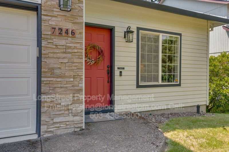 7246 Ne Shaleen St - Photo 3 of 31