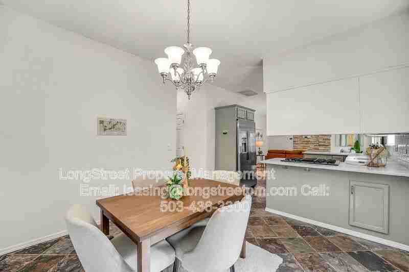 7246 Ne Shaleen St - Photo 4 of 31