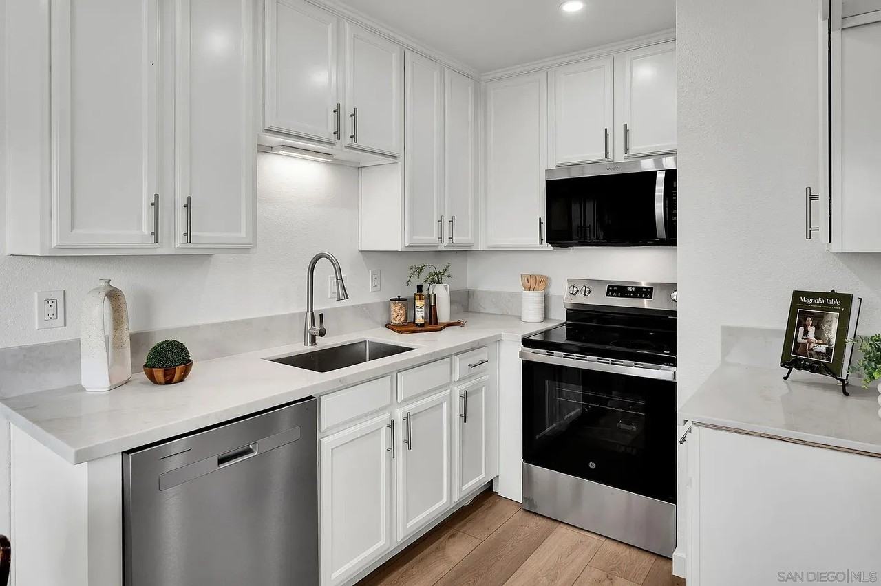 10235 Madrid Way #108 - Photo 2 of 18
