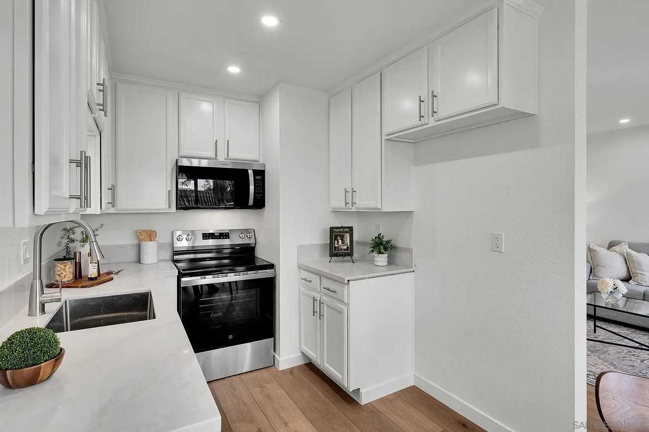 10235 Madrid Way #108 - Photo 3 of 18