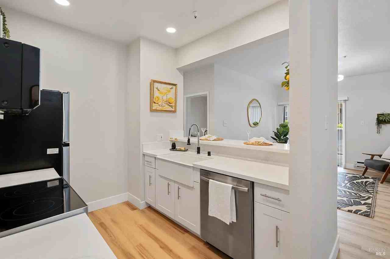 1201 Glen Cove Pkwy #1203 - Photo 2 of 19