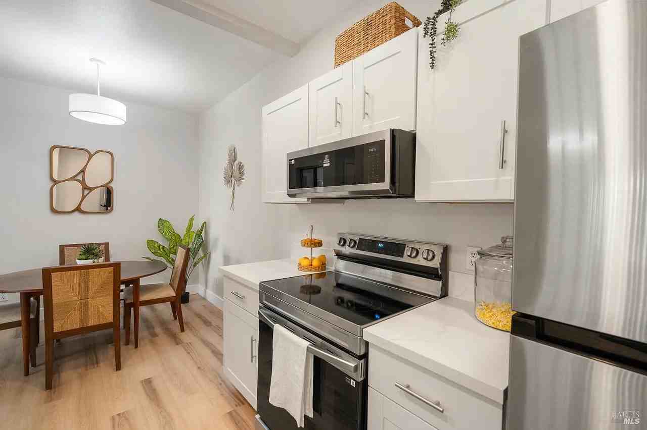 1201 Glen Cove Pkwy #1203 - Photo 3 of 19