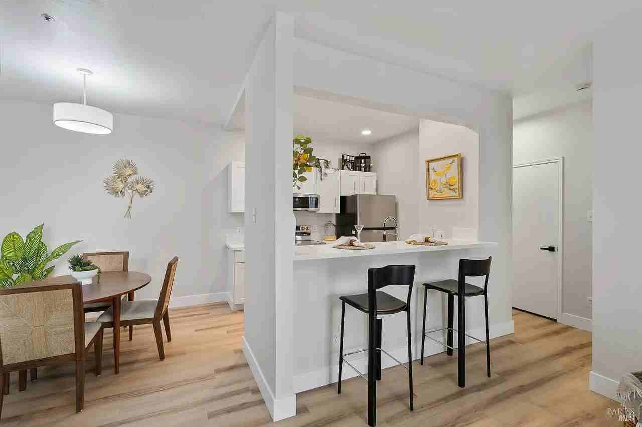 1201 Glen Cove Pkwy #1203 - Photo 5 of 19