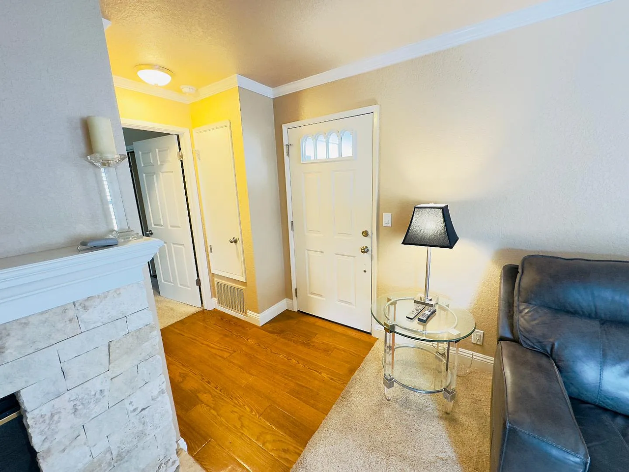 1053 Riker St #1 - Photo 6 of 18