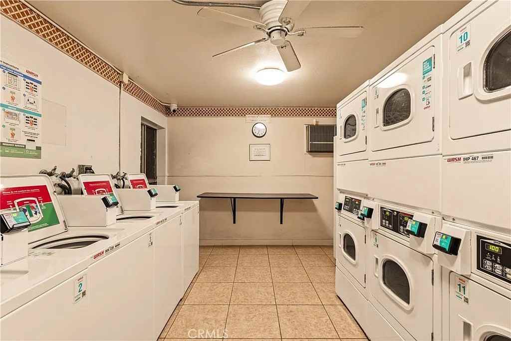 365 Burchett St #303 - Photo 3 of 14