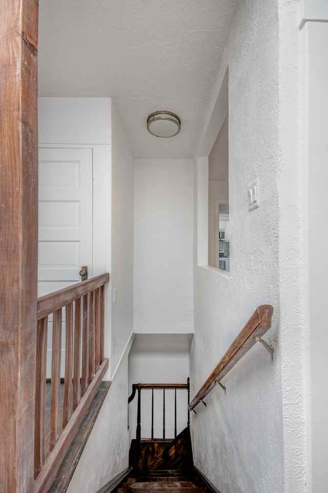 121 High St Ne - Photo 5 of 35