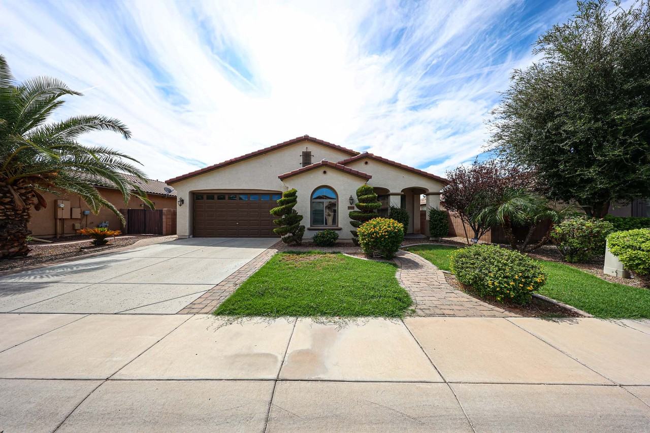 613 W San Carlos Way - Photo 3 of 50