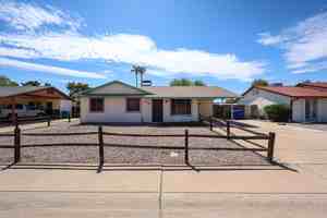 featured image of 719 W Palomino Dr